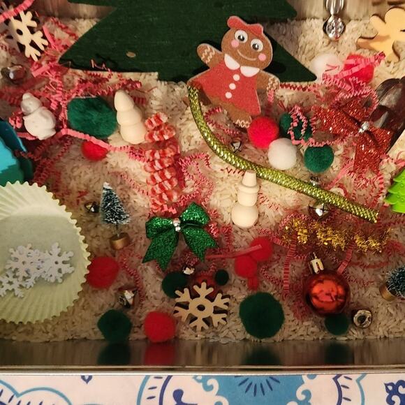 Christmas sensory bin handmade add ins Xmas tree gingerbread snowflake ornament - Picture 7 of 11